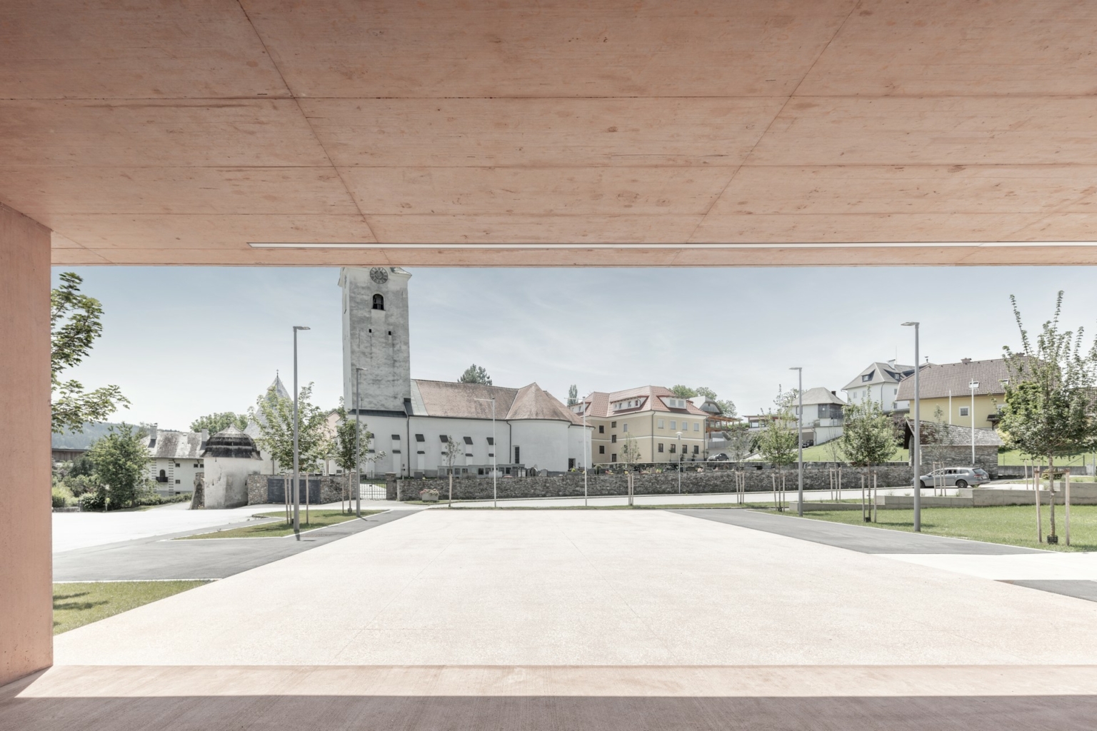 Neugestaltung Ortsplatz Kappel am Krappfeld, Pavillon: Ausblick nach außen